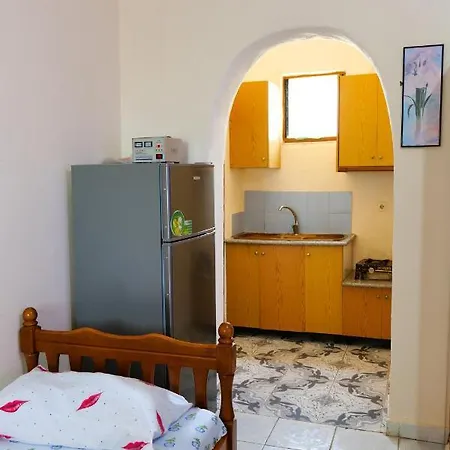 Vila Juli 1
